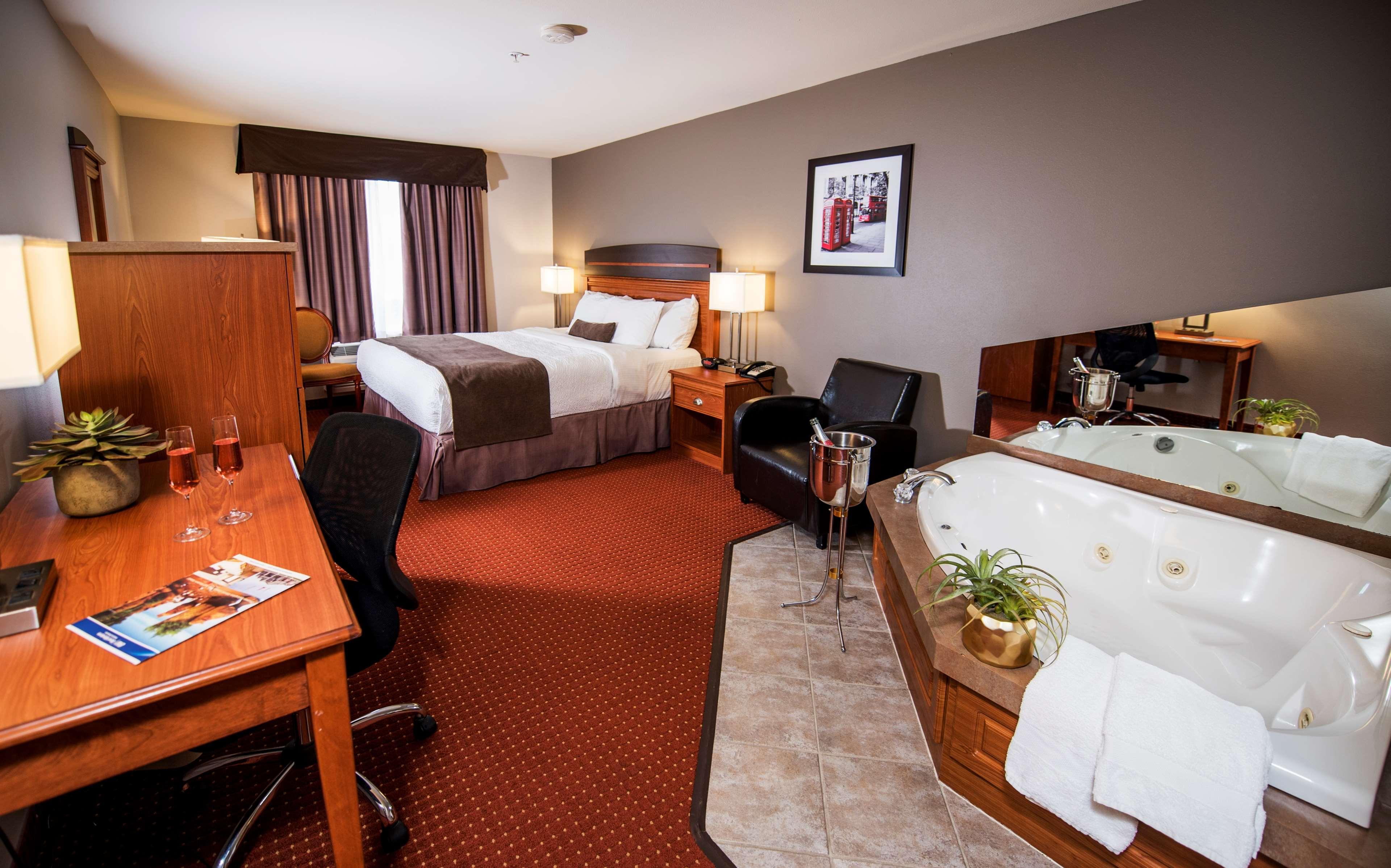 Best Western Plus Moncton Exterior photo