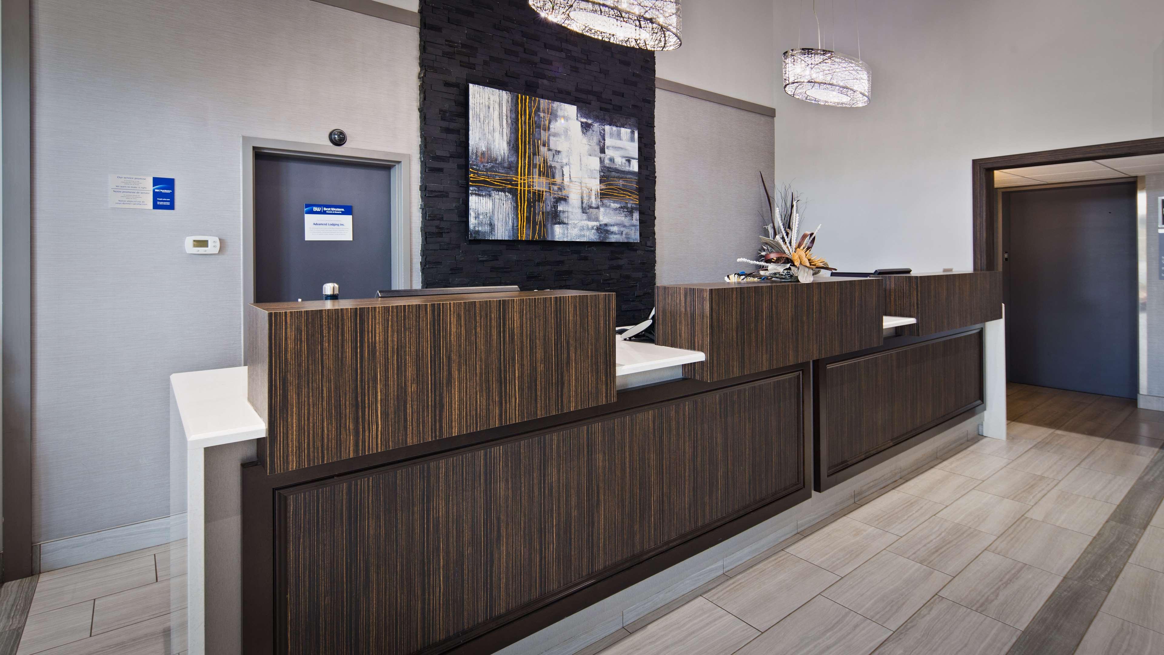 Best Western Plus Moncton Exterior photo